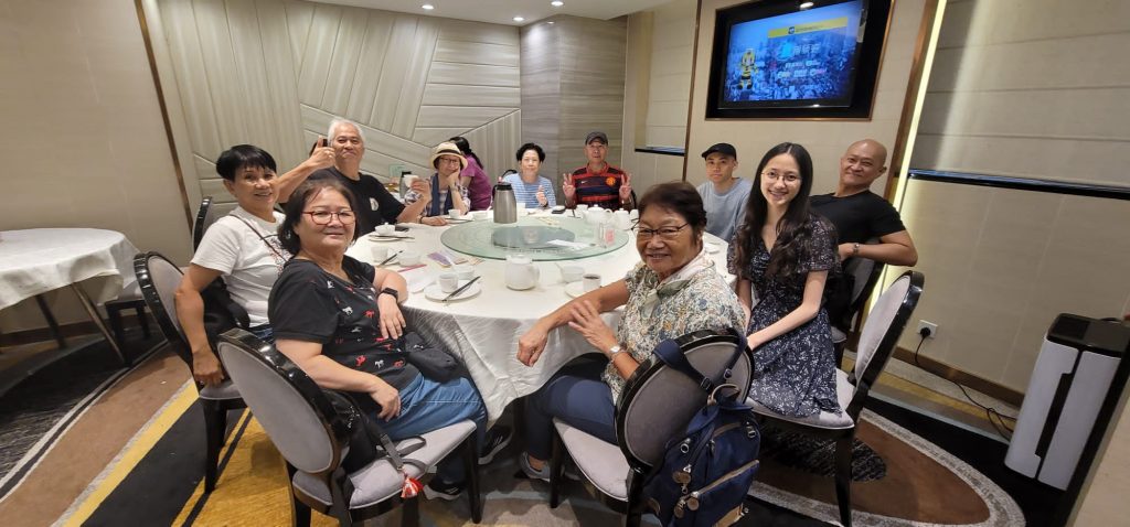 The Deaf gathering with our researchers after a fruitful session of data collection.